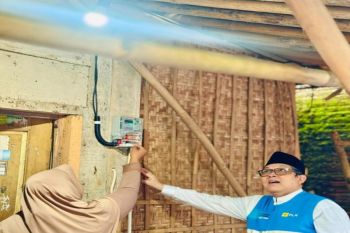 PLN sambung listrik gratis untuk 25 pelanggan di Jepara