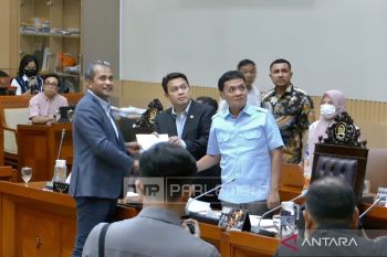 Pemerintah menyerahkan DIM RUU Penyesuaian Pidana ke DPR
