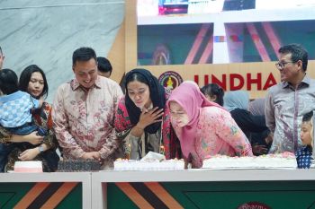 Bupati Dharmasraya hadiri HUT Undhari