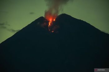 Aktivitas vulkanik Gunung Semeru