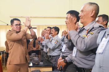 Wali kota: Satlinmas garda terdepan deteksi dini persoalan warga