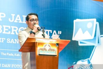 Kemenekraf latih santri gunakan smartphone untuk berkarya&nbsp;