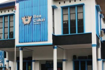 Oknum BC Dumai usir wartawan liputan pemusnahan barang bukti