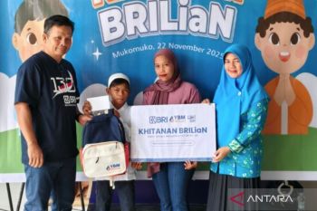 BRI-YBM Mukomuko adakan khitanan gratis sambut HUT Ke-130