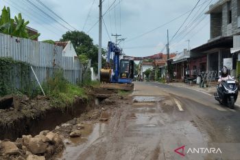 Pemkab Kudus bangun-perbaiki drainase 13.065 meter untuk mereduksi banjir