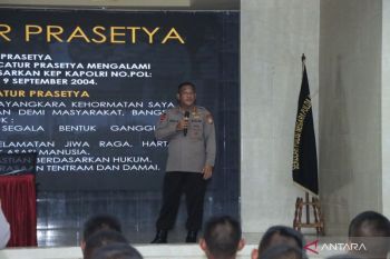 Anggota Polri harus mengabdi kepada masyarakat