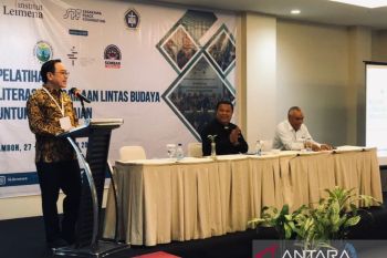 Institut Leimena beri literasi keagamaan lintas budaya pada  guru di Maluku