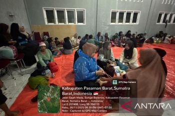 Dinkes Pasaman Barat berikan pengobatan ke 219 warga terdampak banjir