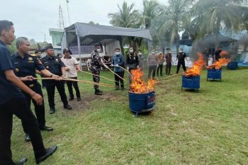 Bea Cukai Bengkalis musnahkan barang Ilegal senilai Rp1,8 miliar