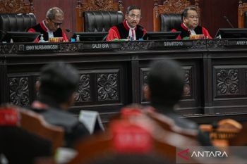 MK tolak uji materi yang minta rakyat bisa berhentikan anggota DPR