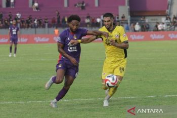 Persik Kediri bekuk Semen Padang 2-1