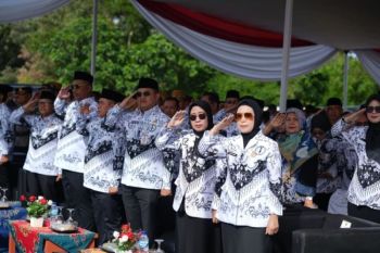 Rektor Unila hadiri peringatan HUT ke-80 PGRI dan Hari Guru Nasional