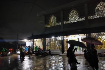Ratusan rumah warga terendam banjir di Atlas Padang