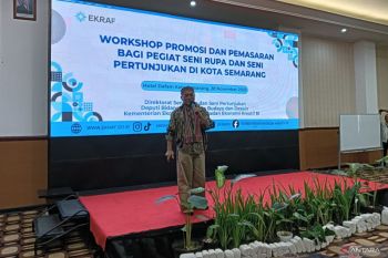 Samuel Wattimena ajak para pelaku fesyen lokal bendung "thrifting" impor
