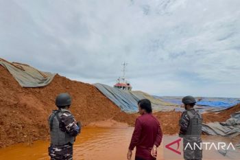 TNI AL tangkap kapal pembawa nikel ilegal di Sulawesi Tenggara