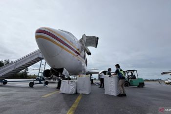 Bantuan BNPB lewat pesawat logistik tiba di Sumut dan Sumbar