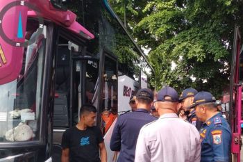 Jelang Natal-Tahun Baru, Terminal Kalideres gelar uji kelayakan bus