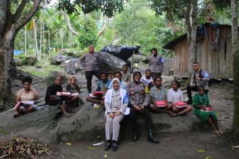 Polres Jayapura berikan pelayanan kesehatan bagi warga daerah terpencil
