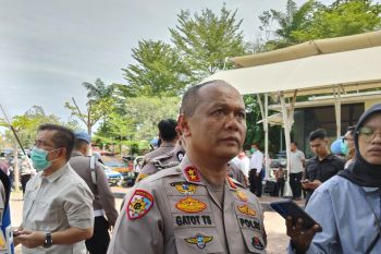 Polda Sumbar turunkan unit K9 cari korban longsor di Palembayan