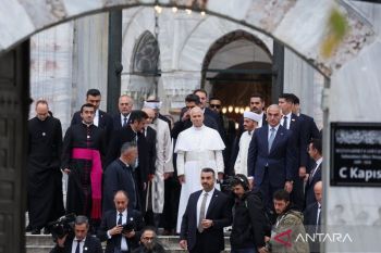 Trump mencaci Paus Leo karena kritik tindakan AS di Iran