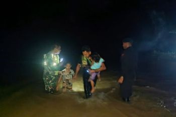 Tim gabungan evakuasi 558 korban banjir di Aceh Selatan