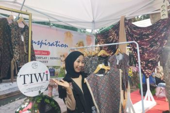 Perajin batik muda di Jambi raup omzet hingga Rp6 juta per bulan