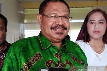 Gubernur John Tabo imbau masyarakat 8 kabupaten menjaga keamanan pada Desember