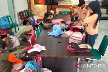 Padang Panjang sebar logistik dapur umum ke 11 lokasi