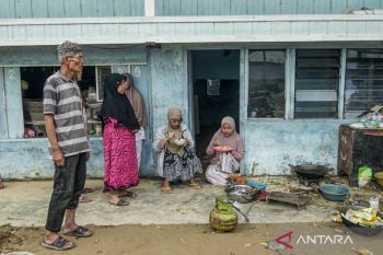 Pengamat dorong pemerintah kendalikan lonjakan harga di daerah bencana