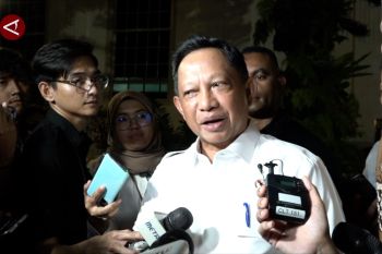 Laporkan perekonomian daerah, Mendagri sebut inflasi terkendali baik