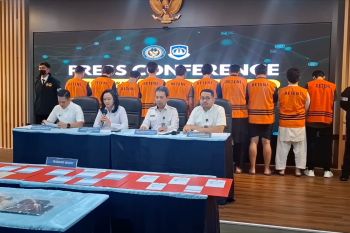 Penyalahgunaan izin tinggal, sepuluh WNA diamankan