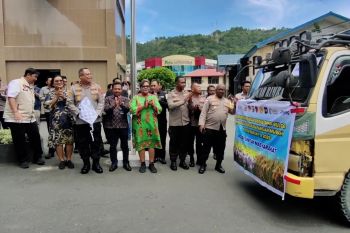 Polda Papua salurkan 165 ton beras SPHP untuk jaga stabilasi harga