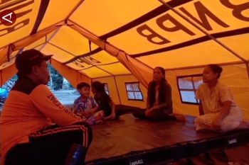 Retakan tanah meluas, warga di Lereng Gunung Wilis mengungsi