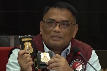 Bareskrim sebut lencana polisi di mobil kurir narkoba tak teregistrasi