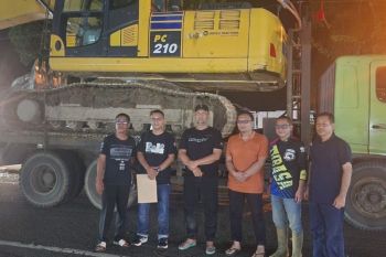 Pemkab Pasaman Barat turunkan alat berat cari korban longsor Tinggam (Video)