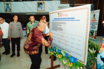 Gubernur Fakhiri: Hari HIV/AIDS momentum percepatan pelayanan epidemi di Papua