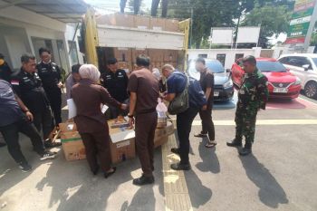 DJBC serahkan tersangka perkara rokok ilegal ke Kejari Lampung Utara