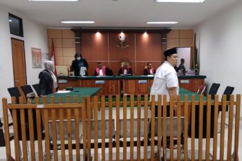 Rusak pos polisi, mahasiswa Untirta divonis 3 bulan