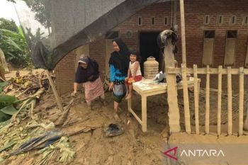 Ratusan korban banjir di Bireuen butuh tenda pengungsian