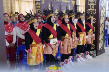 Ketua Tim Penggerak PKK Membuka Lomba Senam Cuci Tangan Pakai Sabun