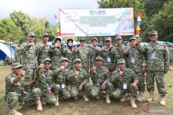 Kepala desa di Purwakarta ikuti retret di Saung Hibar