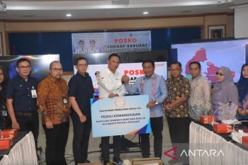 Pemkab terima bantuan sembako dari BMPD untuk warga korban banjir