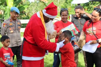 Polres Sarmi gelar patroli "Santa Ceria" berikan rasa aman menjelang Natal