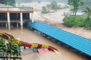 Bandung Barat diterjang banjir bandang dan longsor