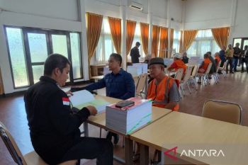 Kejati Bengkulu tahan 12 tersangka korupsi Dinas Pertanian Kaur senilai Rp7,3 miliar