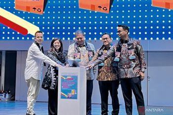 Airlangga sets Rp35 trillion target for 2025 Harbolnas transactions