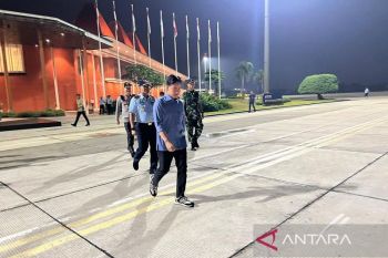 Subuh-subuh, Gibran bertolak ke Sumatera, tinjau tiga provinsi bencana