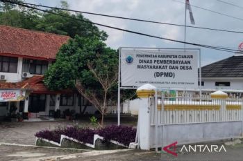 Pemkab Cianjur bersama BNNK gelar tes urine seluruh kepala desa