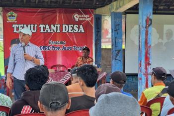 Sumanto minta petani bangga dengan pekerjaannya