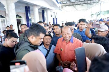 Bupati Langkat dan Gubsu tinjau jembatan putus penghubung  tiga kecamatan